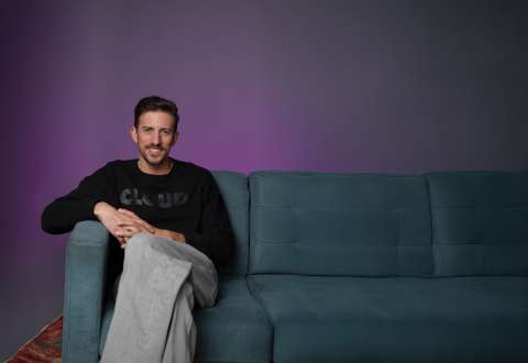 “Vivir con gatos es aceptar que todo en la casa es suyo”, Juan Felipe Londoño