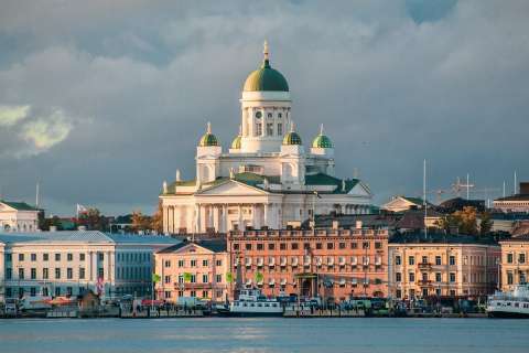 Cómo saca provecho Finlandia de ser el “país más feliz del mundo”