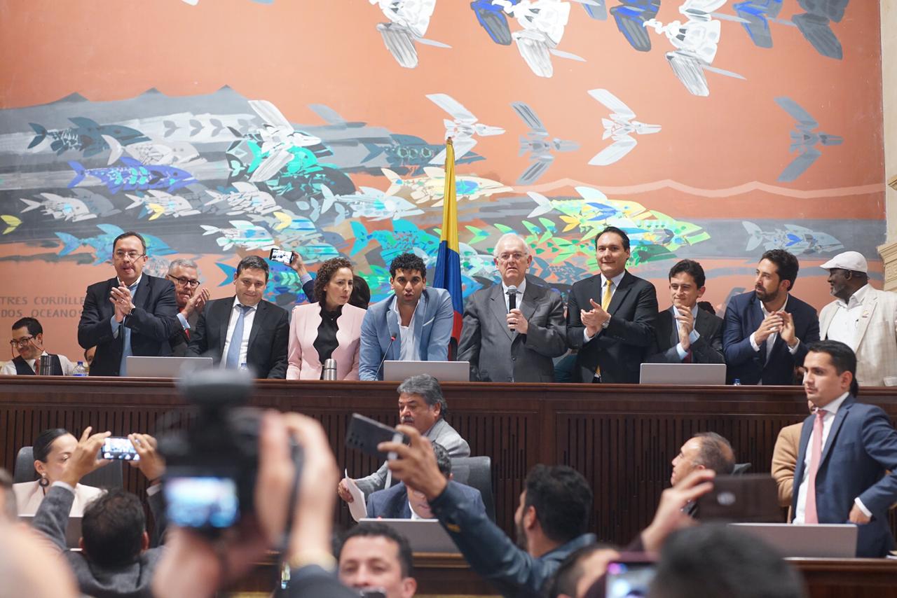 Aprobación de reforma tributaria y conciliación de "Paz total" en la Cámara de Representantes