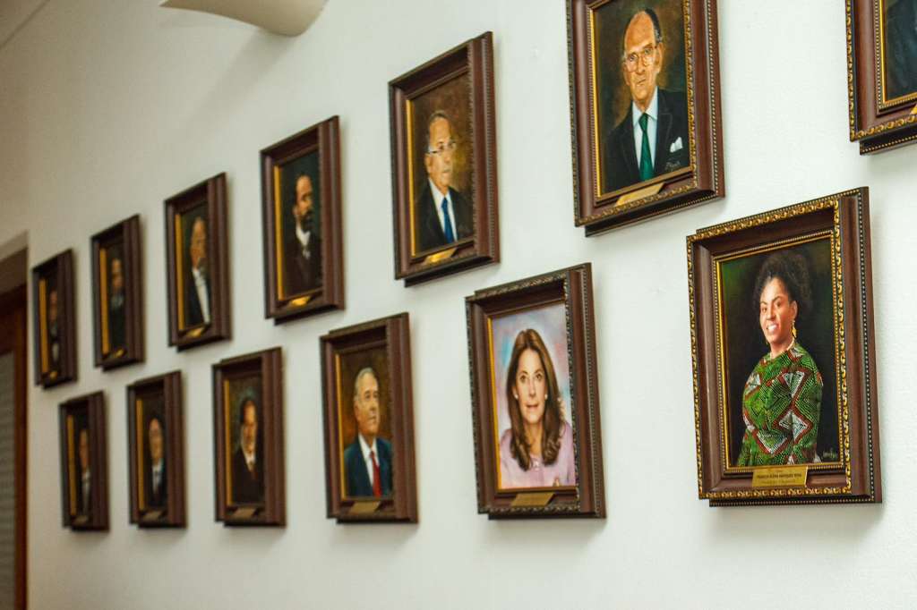 Retratos de los vicepresidentes pasados.