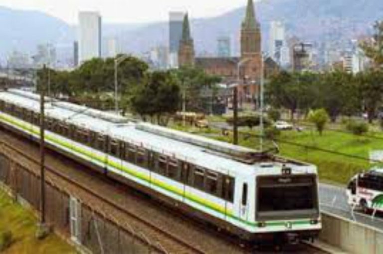 Varias estaciones del metro de Medellín por fuera de servicio