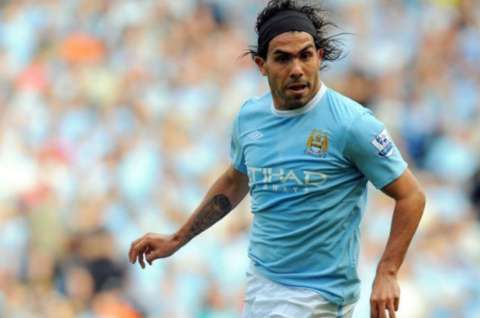 Carlos Tévez viaja a Turín para firmar con el Juventus
