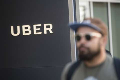 Uber estaría por vender o consolidar unidad de alquiler de autos