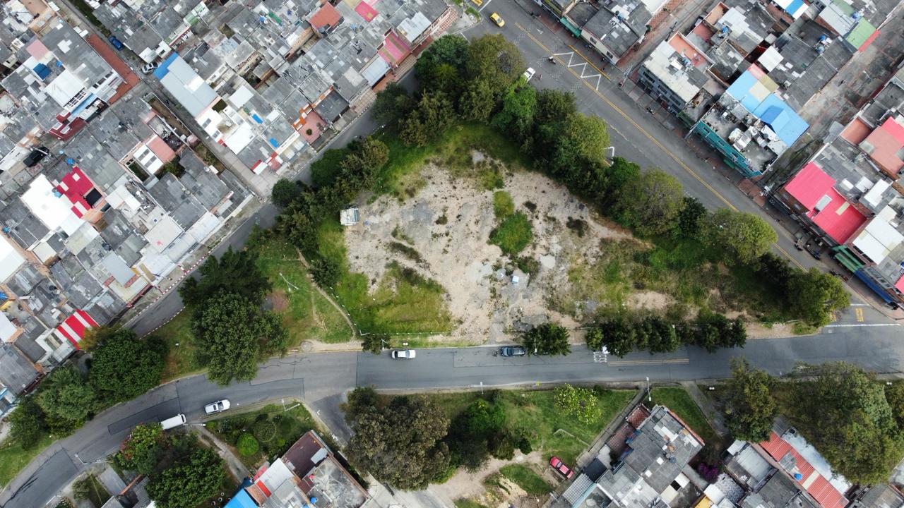 La Empresa de Renovación y Desarrollo Urbano de Bogotá (Renobo) junto con la Caja de la Vivienda Popular, informa a todos los interesados que se han realizado ajustes en el cronograma del Concurso de Predios 3.0 Lomas Pijaos I.