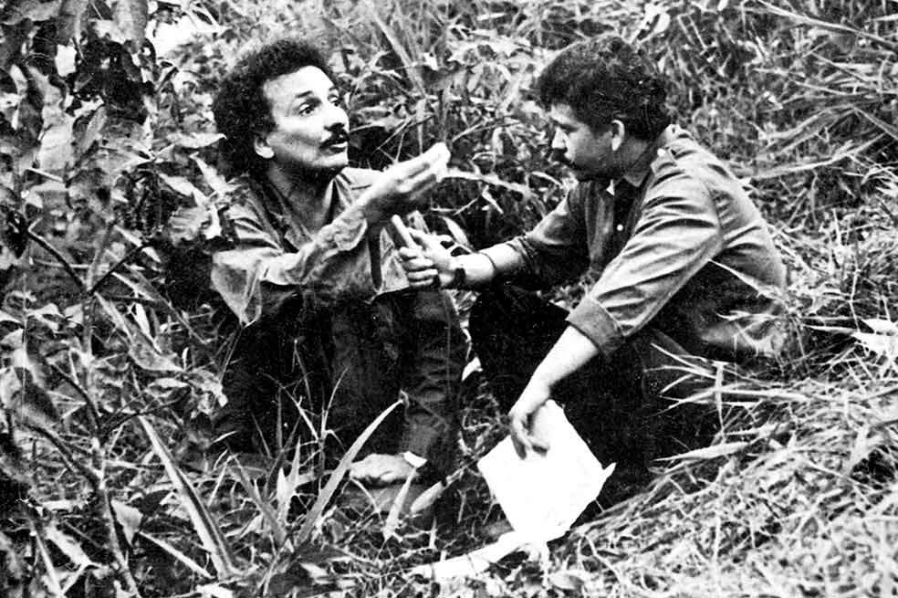 Jaime Bateman Cayón (izquierda) era dueño de una personalidad encantadora. De él, Fidel Castro decía que era el consentido de los jefes guerrilleros del continente. / Semana