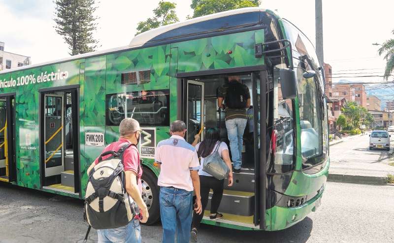 En Medellín, la meta para 2023 es tener 130 buses eléctricos.
