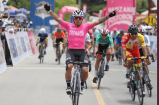 Juan Esteban Guerrero se quedó con la sexta etapa de la Vuelta de la Juventud