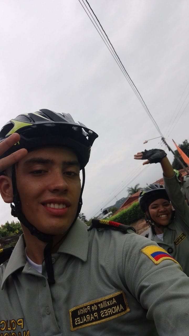 Parales, en su etapa como guardia en bicicleta en Bucaramanga.