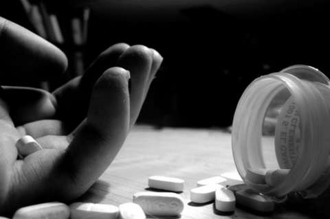 Violencia infantil dobla el riesgo de intentos de suicidio en jóvenes