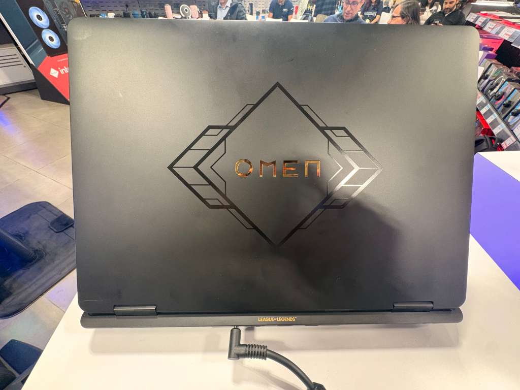 Esta es la nueva portátil OMEN 16 League of Legends Edición Limitada de HP.