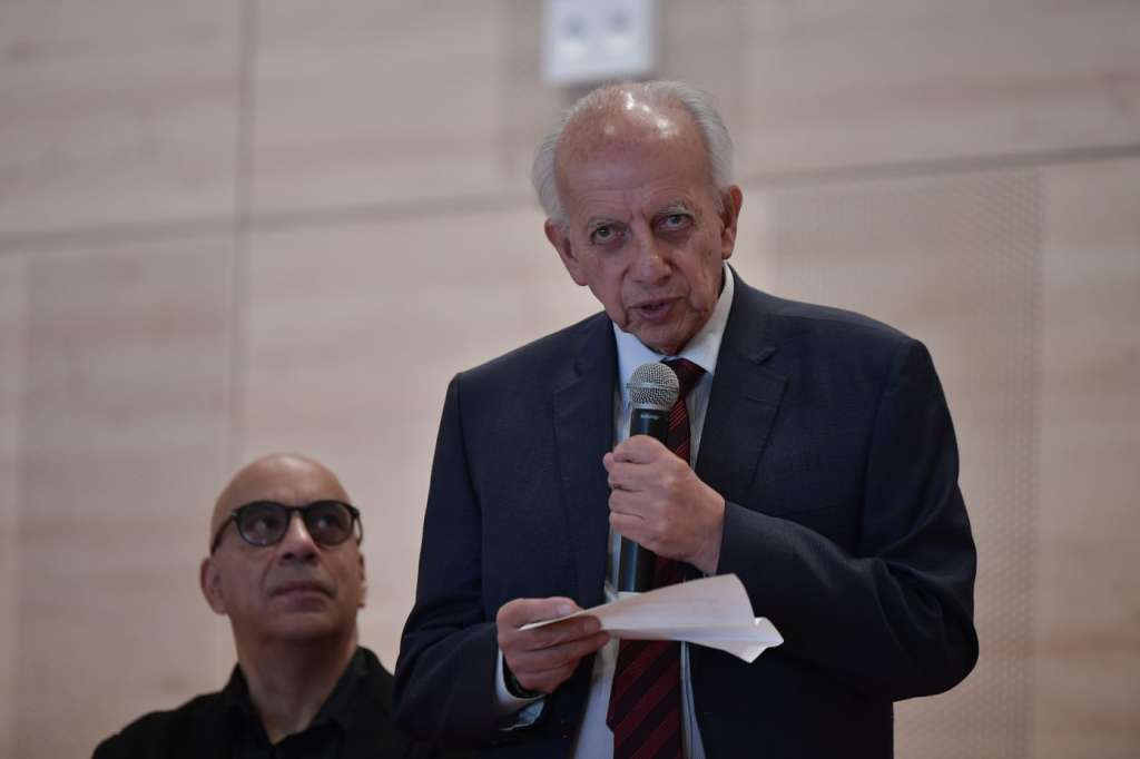 El ministro de Cultura encargado, Jorge Ignacio Zorro, junto al director del centro, Iván Benavides, dieron a conocer las novedades