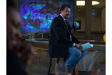Astrofísico Neil deGrasse Tyson estrena ‘talk-show’ "Hablemos del Cosmos"
