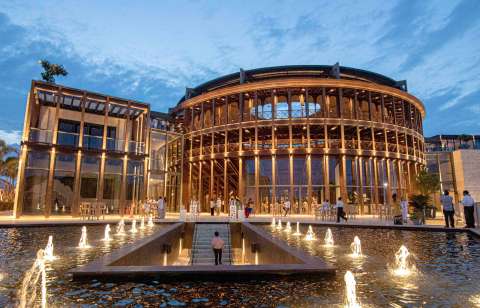 Explorando Cartagena: Circo Teatro y el encanto culinario de España