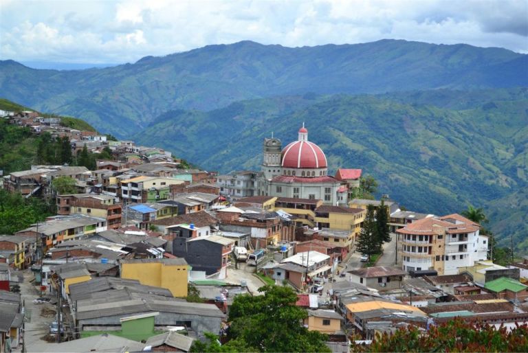 Emboscada en campo minado dejó cinco muertos en Valdivia, Antioquia