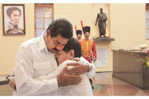 ¿Está “loco” Maradona por apoyar a Maduro?