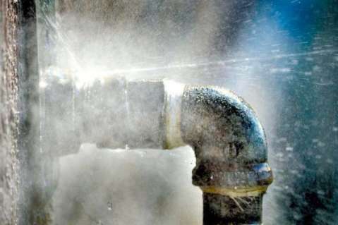 Detectan conexiones de agua fraudulentas en exclusivo sector de Ibagué
