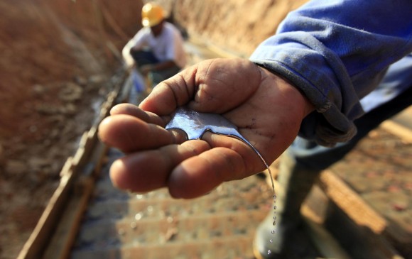 Según el Ministerio de Ambiente, cerca del 55 % del mercurio usado en Colombia se destina a la minería de oro, a la extracción ilícita de minerales y al uso en algunos elementos industriales. / Archivo