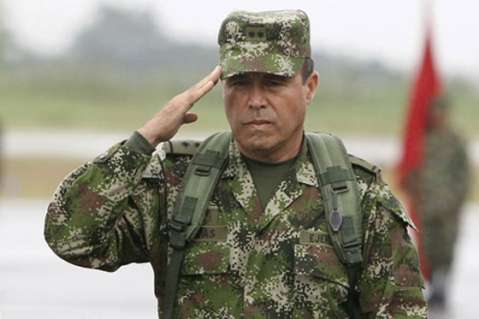 Gobierno investiga supuesto cartel de drogas dentro del Ejército