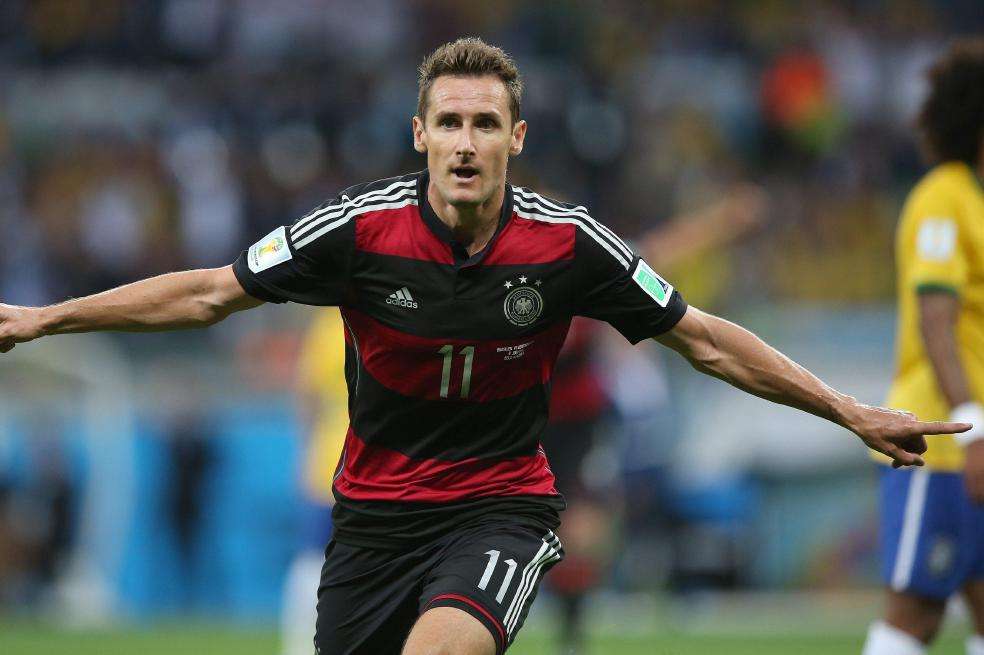 Miroslave Klose marcó el gol 16 en un mundial en el 7-1 a Brasil, en Belo Horizonte./ AFP