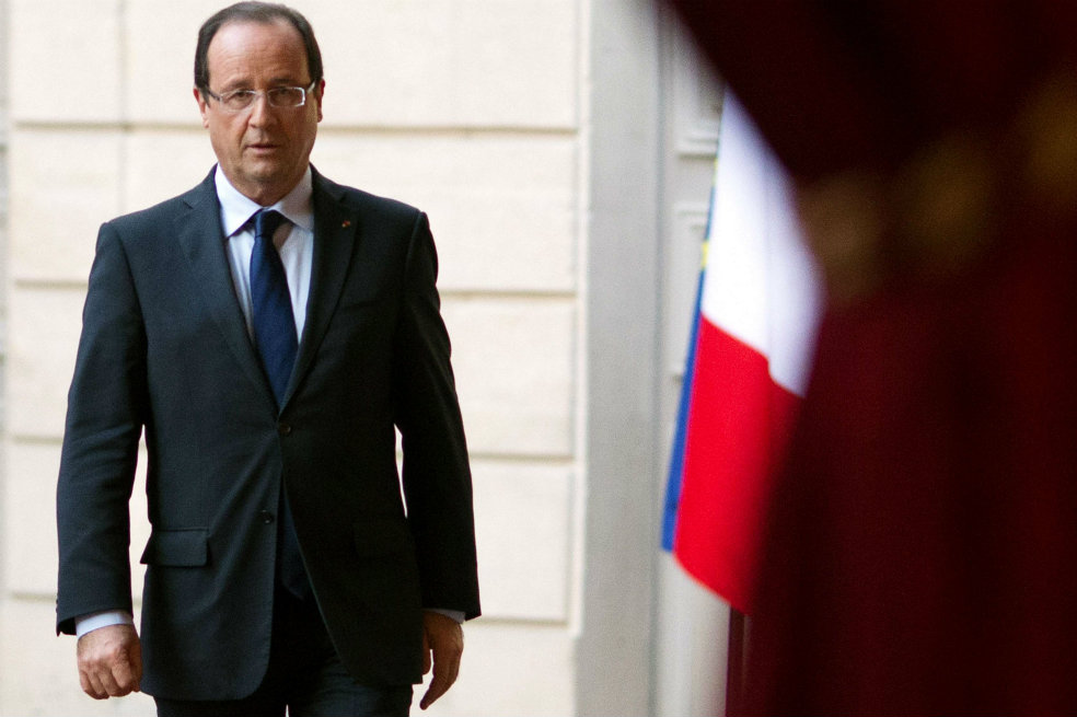 El presidente François Hollande podría decretar la disolución de la Generación Identitaria en caso de que se convierta una amenaza para el orden público. /AFP