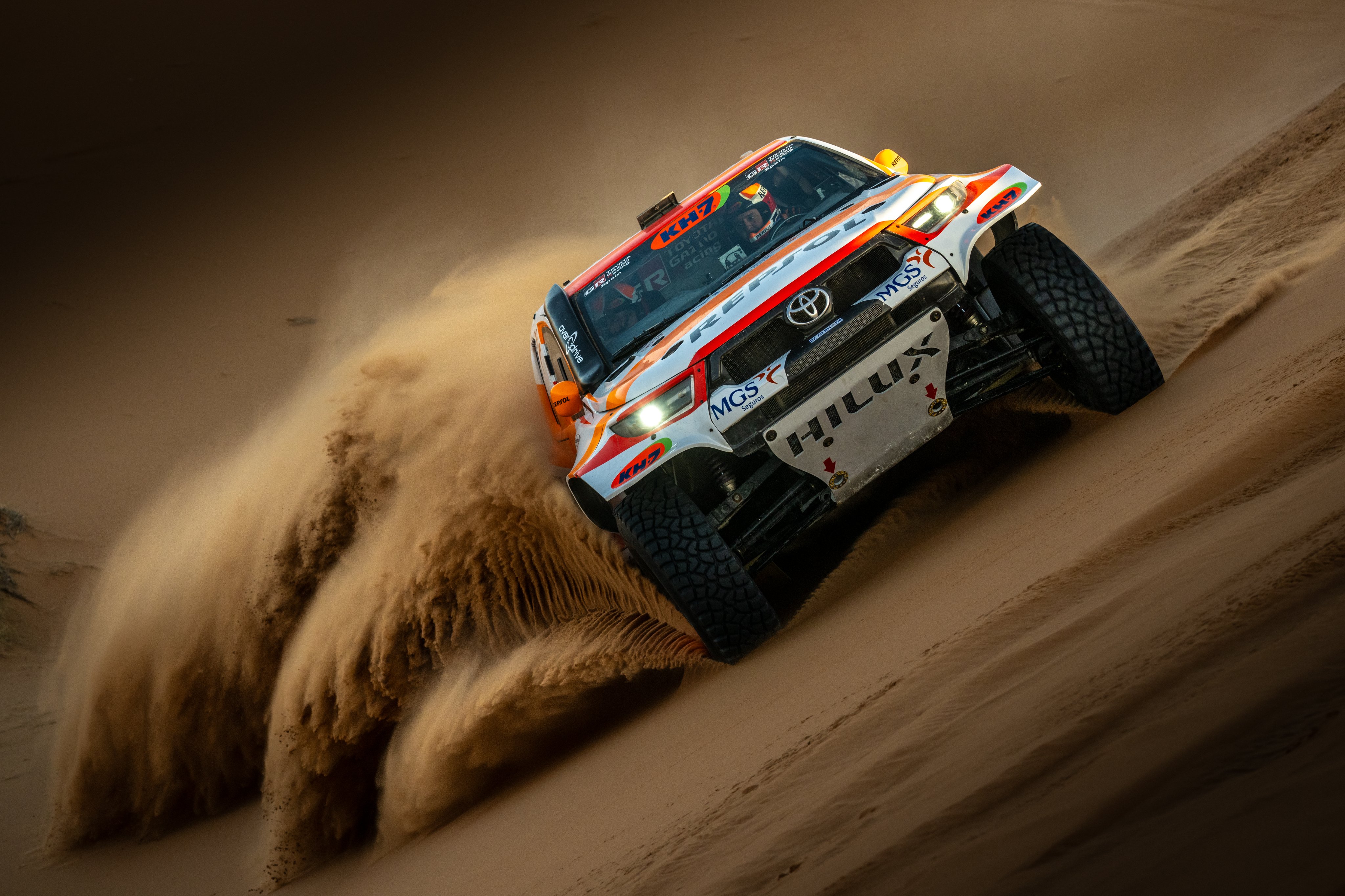 Este viernes comenzó en Arabia Saudí el Rally Dakar, la carrera a motor más peligrosa del mundo.