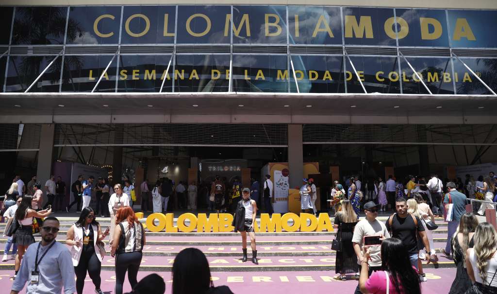 AME4437. MEDELLÍN (COLOMBIA), 24/07/2024.- Fotografía general del ingreso a la edición 35 de Colombiamoda este miércoles, en Medellín (Colombia). EFE/ Luis Eduardo Noriega Arboleda
