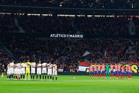 El fútbol español está de luto por fallecimiento de hinchas del Sevilla en accidente