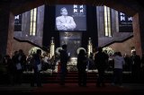 Mexicanos despiden a José José