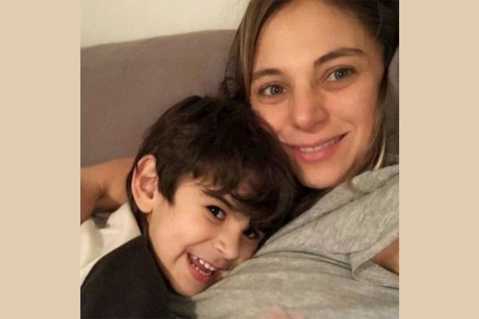 Tragedia: hijo de 6 años de protagonista de ‘Mi bella genio’ muere en un incendio