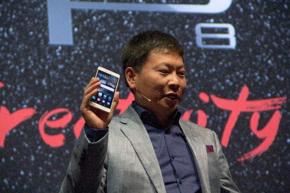 Richard Yu, CEO de Huawei Consumer, abrió la presentación de los P8. Resaltó la evolución de la marca desde el estreno del P1 en 2012 en Las Vegas. / Edwin Bohórquez