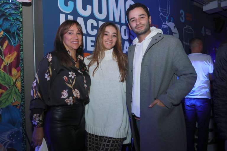 Patricia Serrano, Male Baquero y Juan Baquero.