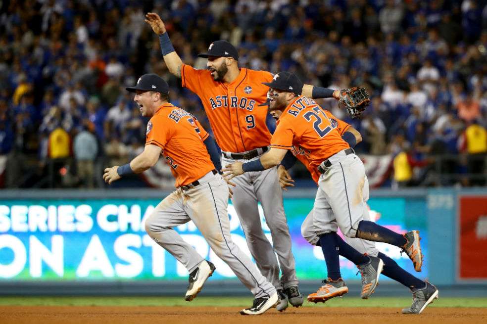 Los jugadores de los Astros celebran el título de la Serie Mundial. / AFP