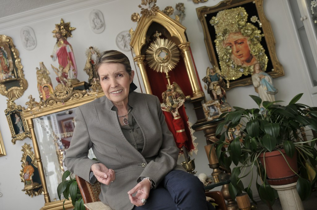 Actriz Colombiana galardonada con el premio ‘Víctor Nieto a toda una vida’ en los premios India Catalina.