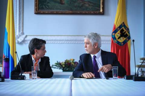 Se instauró la comisión de empalme entre Peñalosa y Claudia López