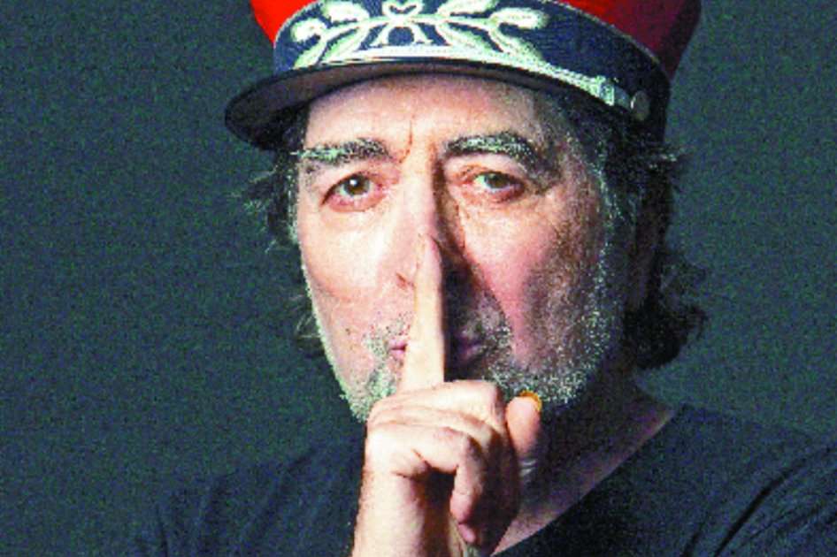 Juaquín Sabina regresó a los estudios para grabar "Lo niego todo", un disco con el que intenta renovar su arte. / Cortesía Sony Music