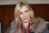 Viuda de Kurt Cobain intenta relanzar su imagen rockera