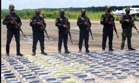 El narcotráfico protagoniza la disputa entre EE. UU. y Maduro: ¿qué dicen los números de incautaciones de drogas?