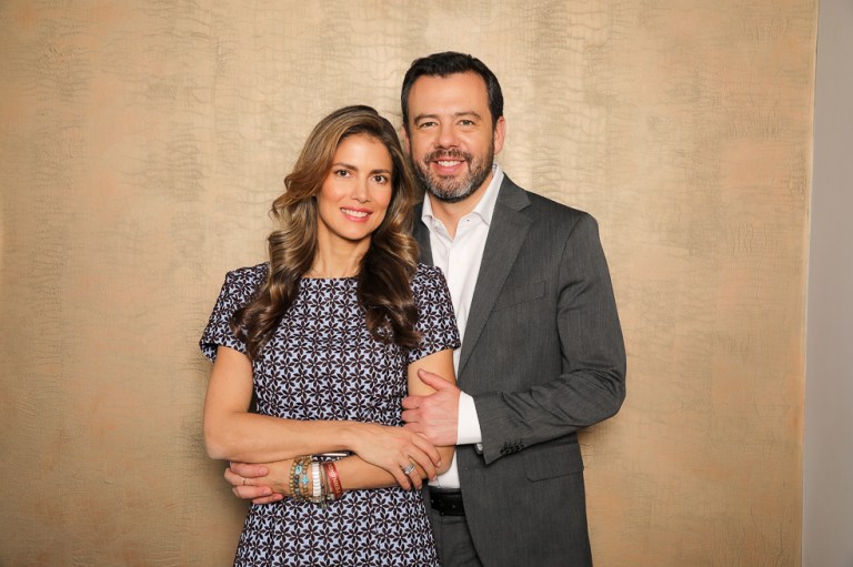 Fotos: El día que Carlos Fernando Galán posó con su esposa Carolina Deik en Cromos