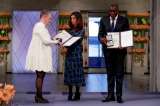 La activista iraquí Murad y el médico congoleño Mukwege reciben el Premio Nobel de Paz