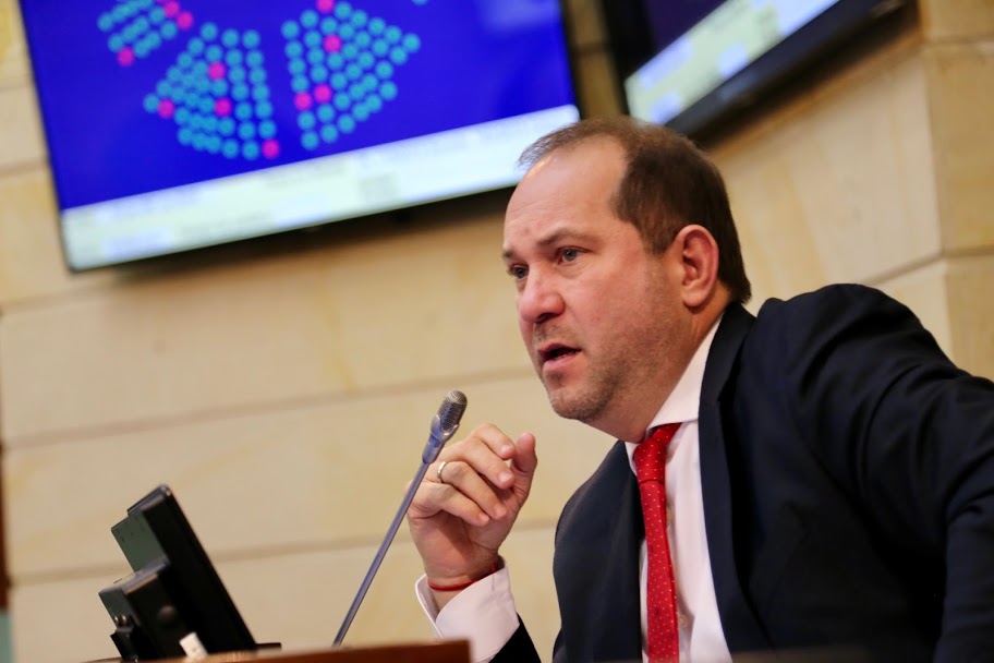Lidio García, presidente del Senado de la República.