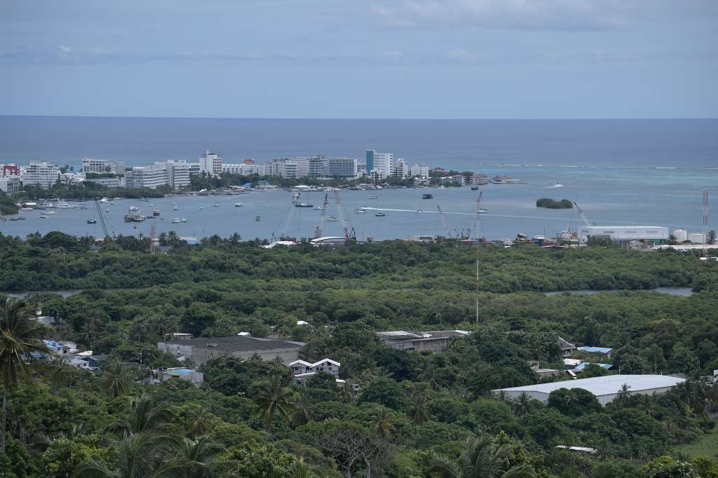 Recorrido por este sitio turístico de Colombia, varios aspectos: Playas, turistas, motos acuática, habitantes.
