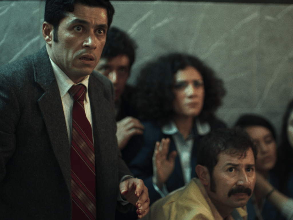 Santiago Alarcón interpreta al magistrado Manuel Gaona Cruz en Noviembre, película inspirada en la toma del Palacio de Justicia.