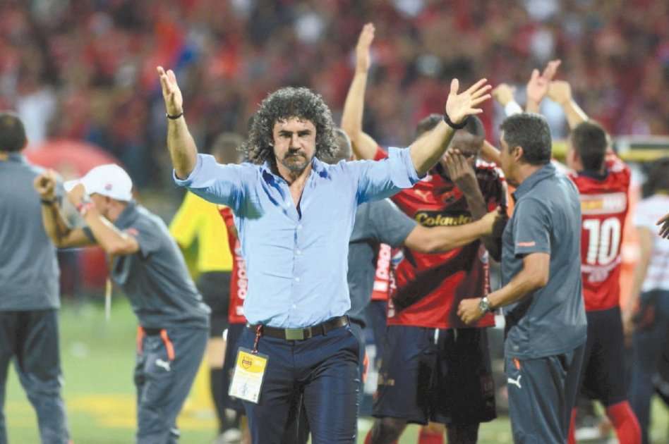 Leonel Álvarez busca su segundo título del FPC  con el Medellín. Ya en 2009 dio la vuelta olímpica. Luis Benavides - El Espectador