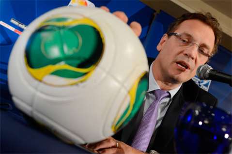 El uso de la tecnología es una especie de revolución: FIFA