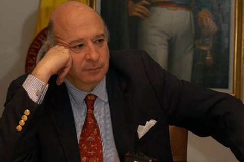 En libertad exministro Sabas Pretelt de la Vega