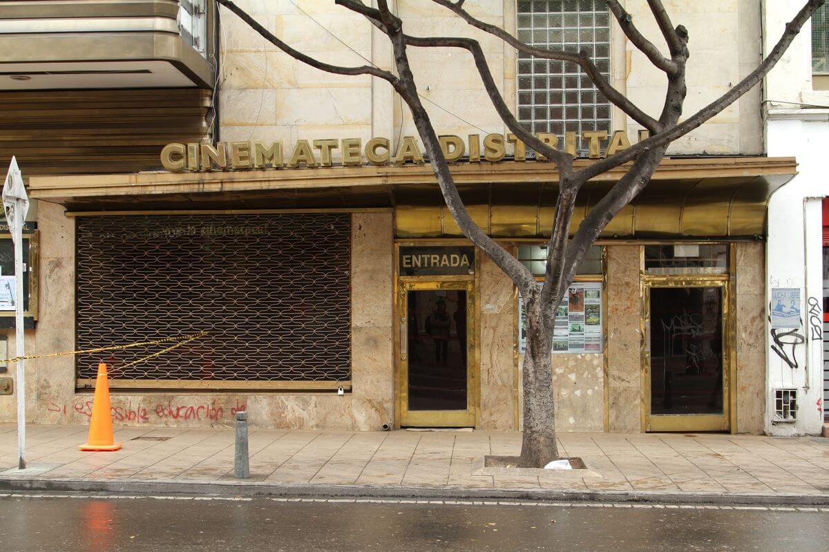 Imagen de la fachada de la Cinemateca Distrital, contigua al teatro Jorge Eliécer Gaitán. Un soplo de pasado para el cine y la ciudad. / Cortesía