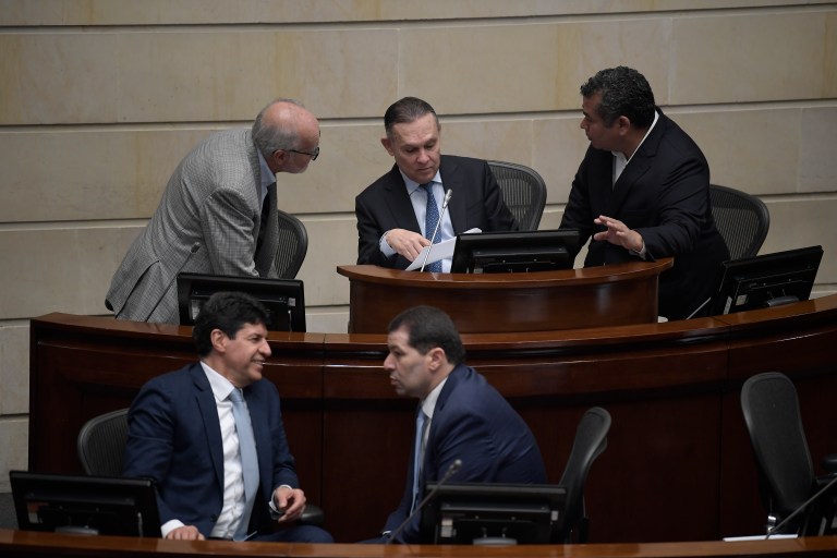 Senado levantó plenaria de transfuguismo y no sesionará por el resto de la semana