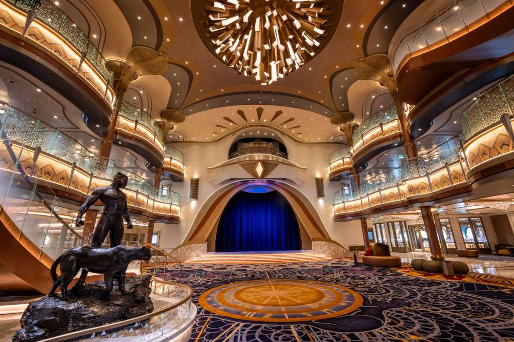Gran Salón del Disney Destiny, inspirado en Black Panther.