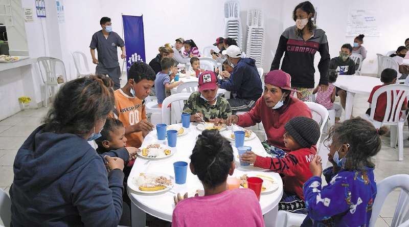 Los programas de atención humanitaria han sido importantes para potenciar las economías locales, siempre y cuando se utilicen productos provenientes de la agricultura y la ganadería de la zona.