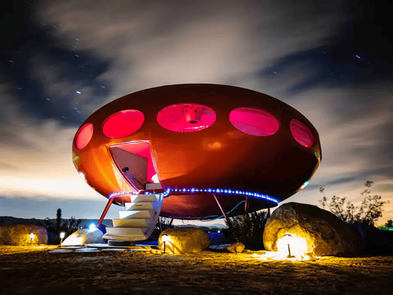 "Casa del Futuro", ubicada en el Parque Nacional Joshua Tree en California (Estados Unidos).
